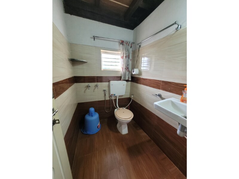 Balekhan Homestay - Heritage & Mountain View - Tap to explore photos