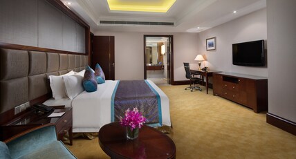 Crowne Plaza Deqing Room Type - 2 King Beds 2 Bedroom Suite Top Floor