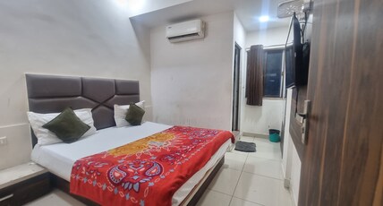 Hotel Rest Inn Room Type - Deluxe Double Bed Ac Room