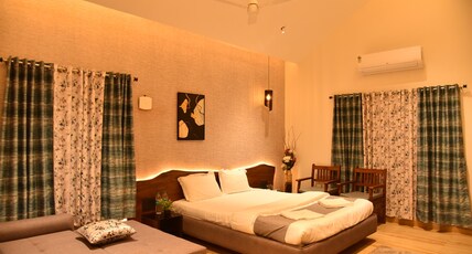 Blue Bird Resort Room Type - Super Deluxe Room