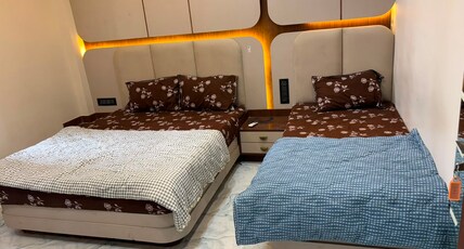 Hotel Vrikash stay Room Type - Standerd Triple Bed Room