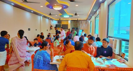 Temple View Guest House | 20 Mts from Ram Mandir Room Type - Deluxe Room ( With AC)