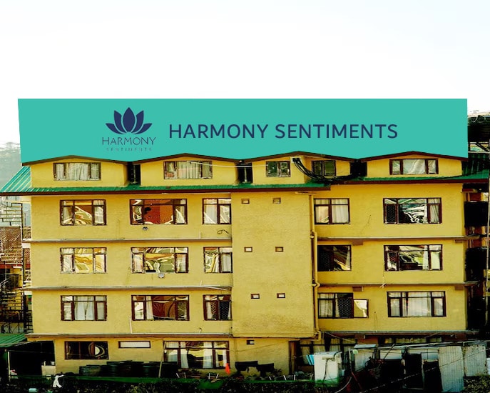 Harmony Sentiments - The Mall Road - Tap to explore photos