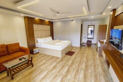 WHITE COASTAL BEACH RESORT