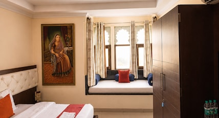 Hide-in Udaipur on Lake Pichola Room Type - Deluxe Double or Twin Room With Lake View Hide-in Udaipur on Lake Pichola Room Type - Deluxe Double or Twin Room With Lake View