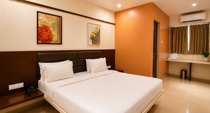 Hotel Haldi Room Type - Deluxe Ac Room