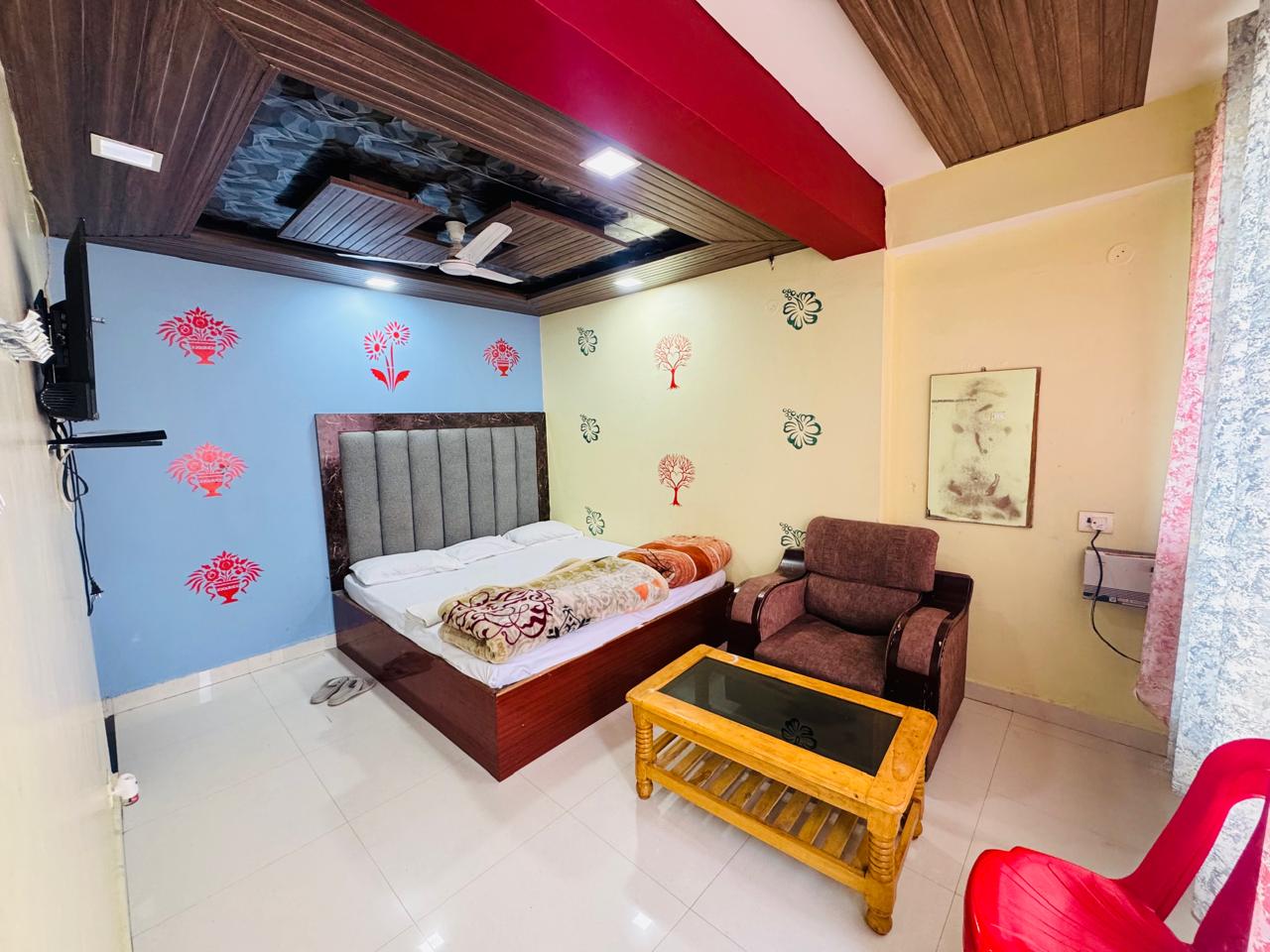 Hotel apsara - Tap to explore photos