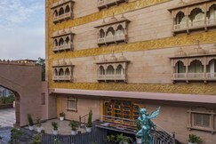 Hotel Haveli Resort Roots