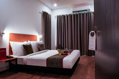 Super Townhouse Galleria Market Near Golf Course Road