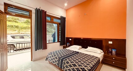 HOTEL Moon rise Room Type - Double Bed Room