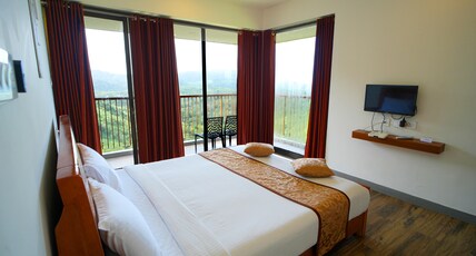 Honey Comb Room Type - Suite Room with Private Balcony