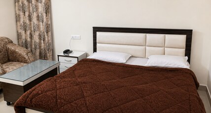 Hotel Kings Room Type - Semi Deluxe Room AC
