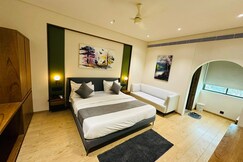 Hotel Mantra Residency, Modasa