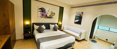 Hotel Mantra Residency, Modasa