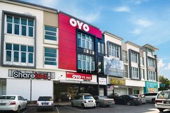 Hotel O Ys Inn
