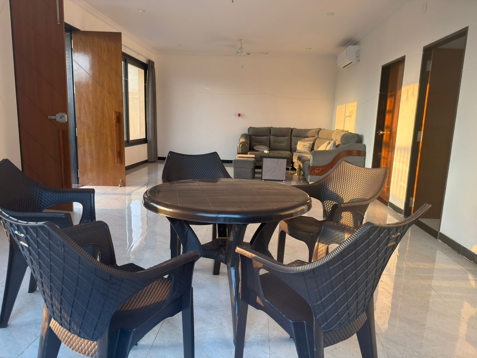 kanchan kutir villa - Tap to explore photos