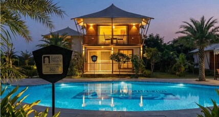 Luxe Stayz Signature Pushkar Room Type - Royal Tent with Balcony
