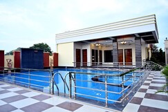 Shreenath Resort