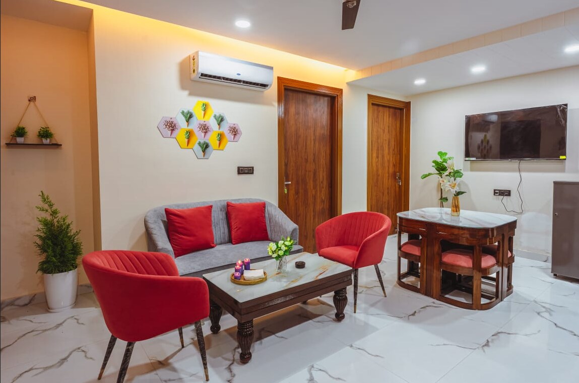 Kutumb Homestay - Tap to explore photos