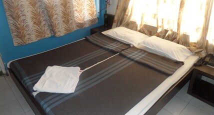 Hotel Abhishek Room Type - Deluxe Non Ac