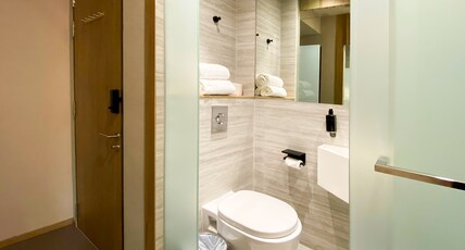 ST Signature Tanjong Pagar Room Type - Cabin M, Window, Private Bathroom