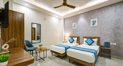Gallivanto Inn Room Type - Twin Private room