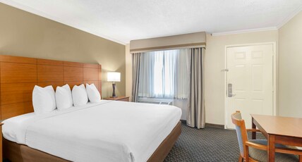 Best Western Oxnard Inn Room Type - 1 King Bed, Non-Smoking, Kitchenette, Twin Sofabed, High Speed Internet Access, Coffee Maker, Contin Best Western Oxnard Inn Room Type - 1 King Bed, Non-Smoking, Kitchenette, Twin Sofabed, High Speed Internet Access, Coffee Maker, Contin