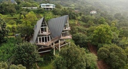 Trikaya Retreat Room Type - Bliss Villa Deluxe Room
