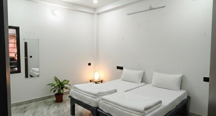 VIP Homestay Room Type - 2. Double Bed AC