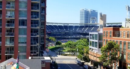 Hotel Indigo Gaslamp Quarter Room Type - 1 King Suite Centerfield View Hotel Indigo Gaslamp Quarter Room Type - 1 King Suite Centerfield View