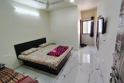Rooms of Hotel Anand Pride