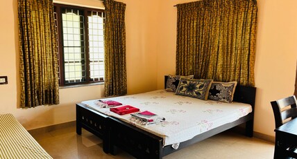 Grace Guest Homes Room Type - Deluxe Room AC