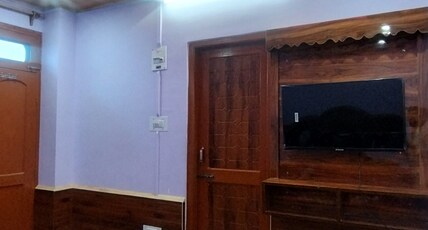 The Devine Himalayas - A Homestay Room Type - Bedroom 2