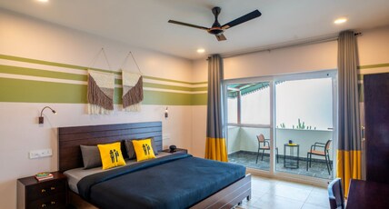 The Hosteller Dharamshala Room Type - Deluxe Double Room with Balcony