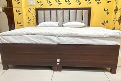 Aabha plaza (Home Stay)