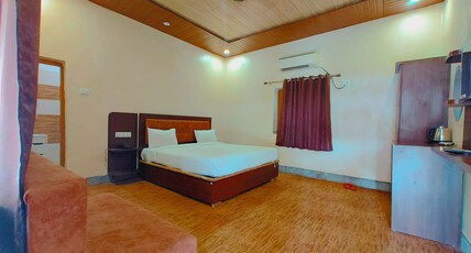 Shree Gulab Mansion Hotel and Restaurant Room Type - Family Room