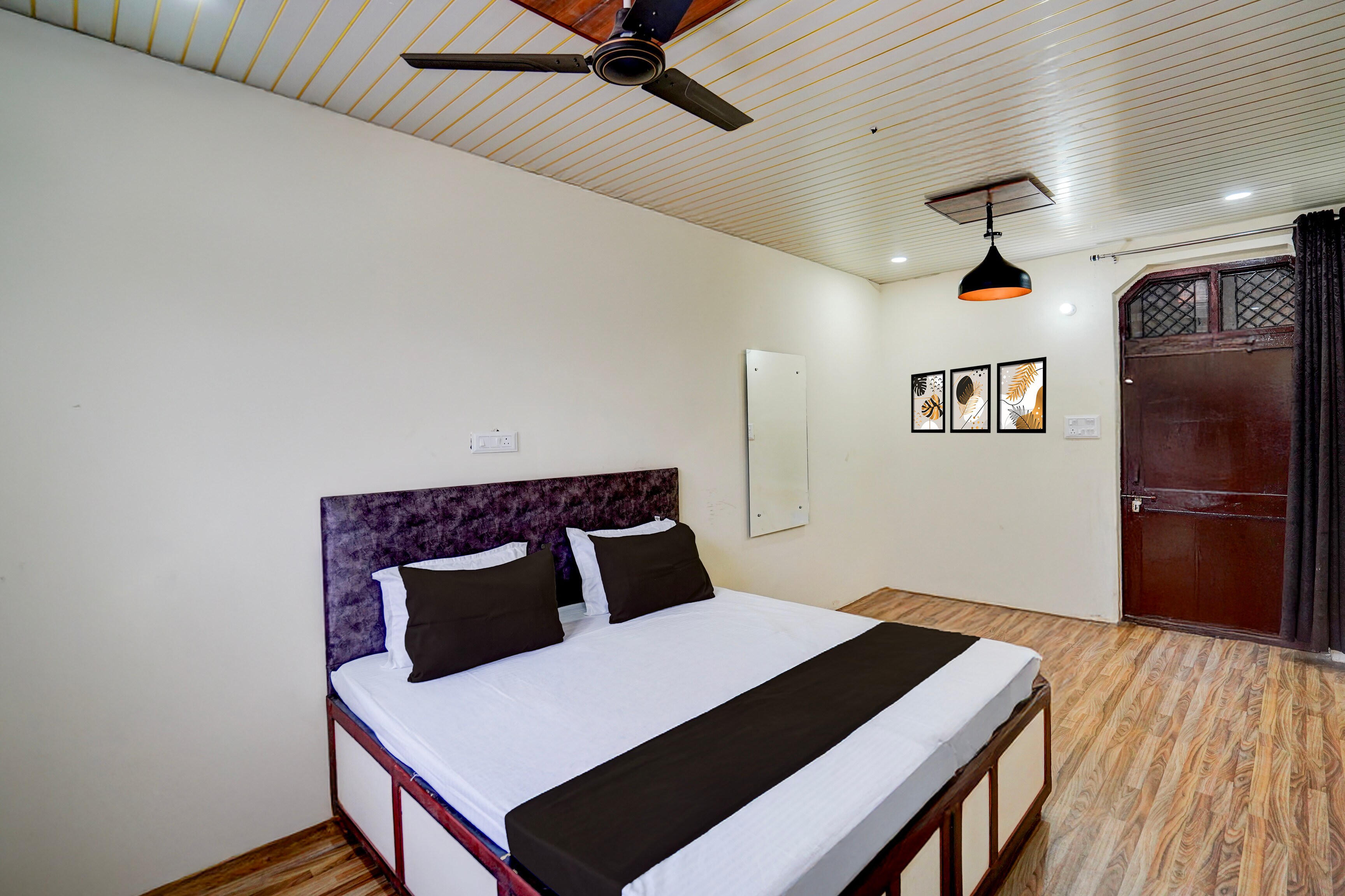 SPOT ON The Urban Nest Hotel - Tap to explore photos
