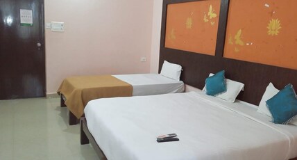 GRAND JP INN Room Type - 3 BED WITH AC DELUXE ROOM