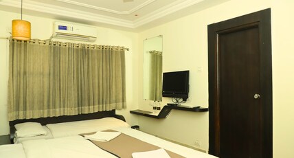 Hotel Shirdi Park Inn (80 Meters From Sai Samadhi Temple) Room Type - Standard Room AC Hotel Shirdi Park Inn (80 Meters From Sai Samadhi Temple) Room Type - Standard Room AC