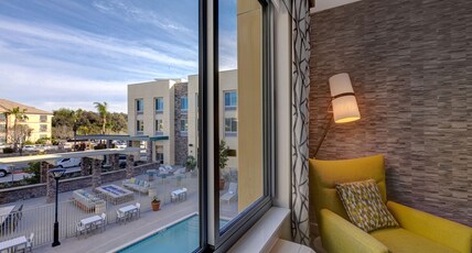 Hilton Garden Inn Temecula Room Type - 2 QUEEN BEDS POOL VIEW