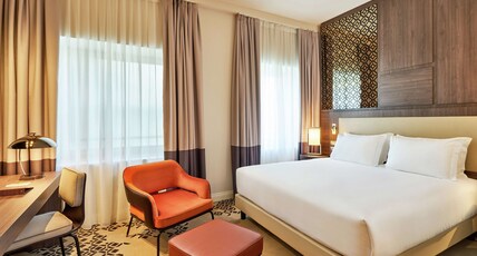 DoubleTree by Hilton Trieste Room Type - KING DELUXE ROOM