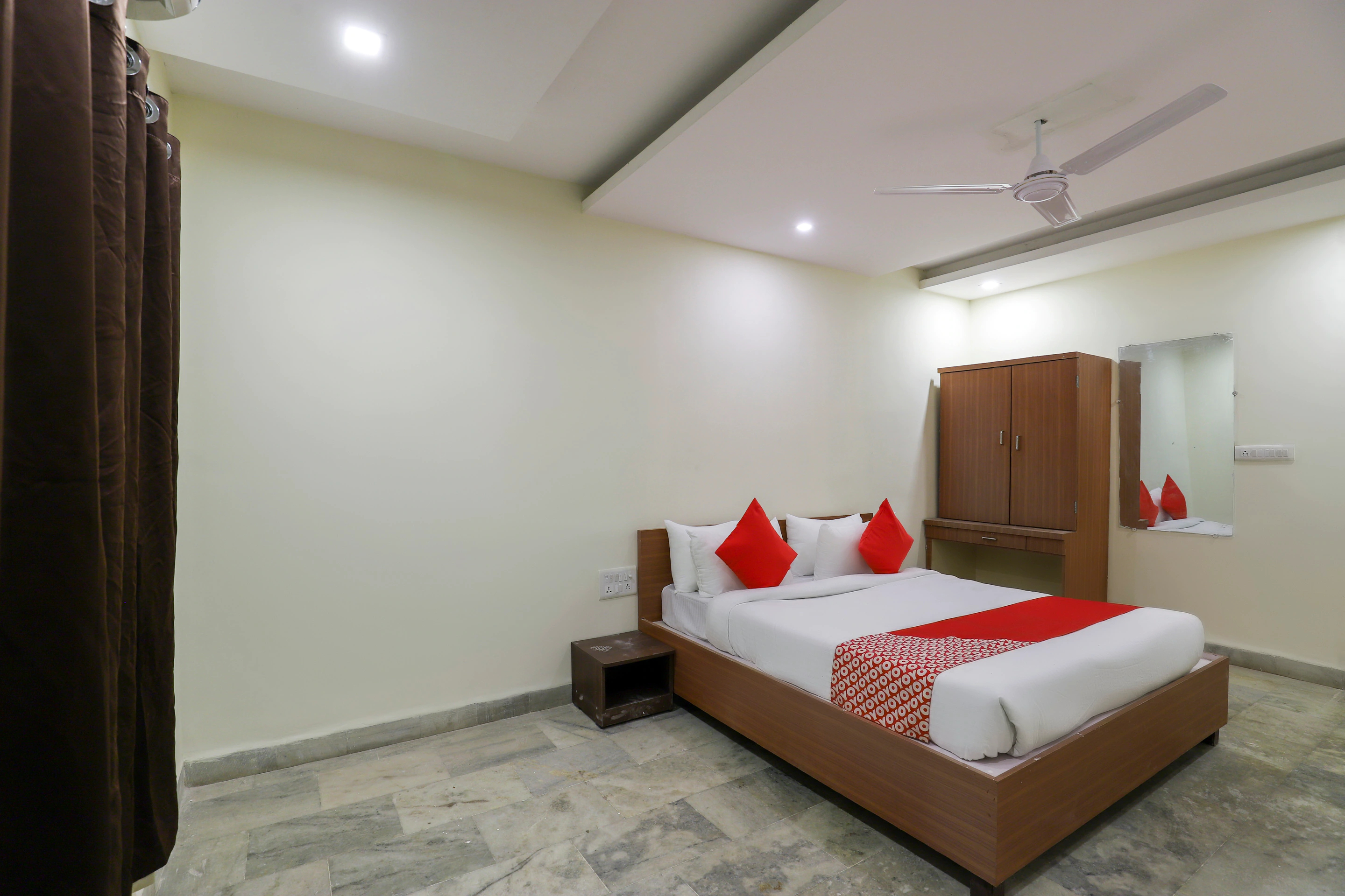 Hotel Krishna - Tap to explore photos