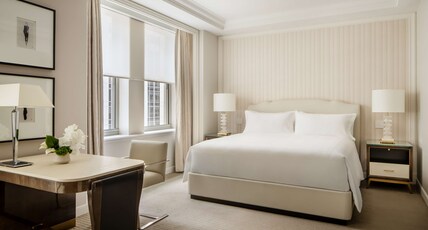 Waldorf Astoria New York Room Type - PARK AVENUE JUNIOR SUITE