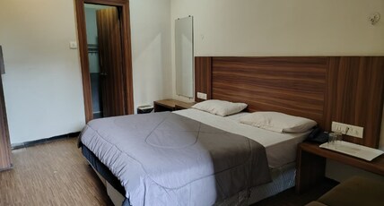 Hotel Harisons, Wardha Room Type - Deluxe AC Room