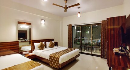 Mount Bliss Hotel Room Type - Deluxe Room with Balcony