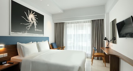Holiday Inn Express Baruna Bali Room Type - Standard Room With Free Breakfast Holiday Inn Express Baruna Bali Room Type - Standard Room With Free Breakfast