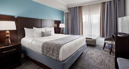 Best Western Plus Ambassador Suites Venice Room Type - Suite-1 King Bed, Non-Smoking, Executive Room, 2 Rooms, Microwave And Refrigerator, Full Breakfast Best Western Plus Ambassador Suites Venice Room Type - Suite-1 King Bed, Non-Smoking, Executive Room, 2 Rooms, Microwave And Refrigerator, Full Breakfast