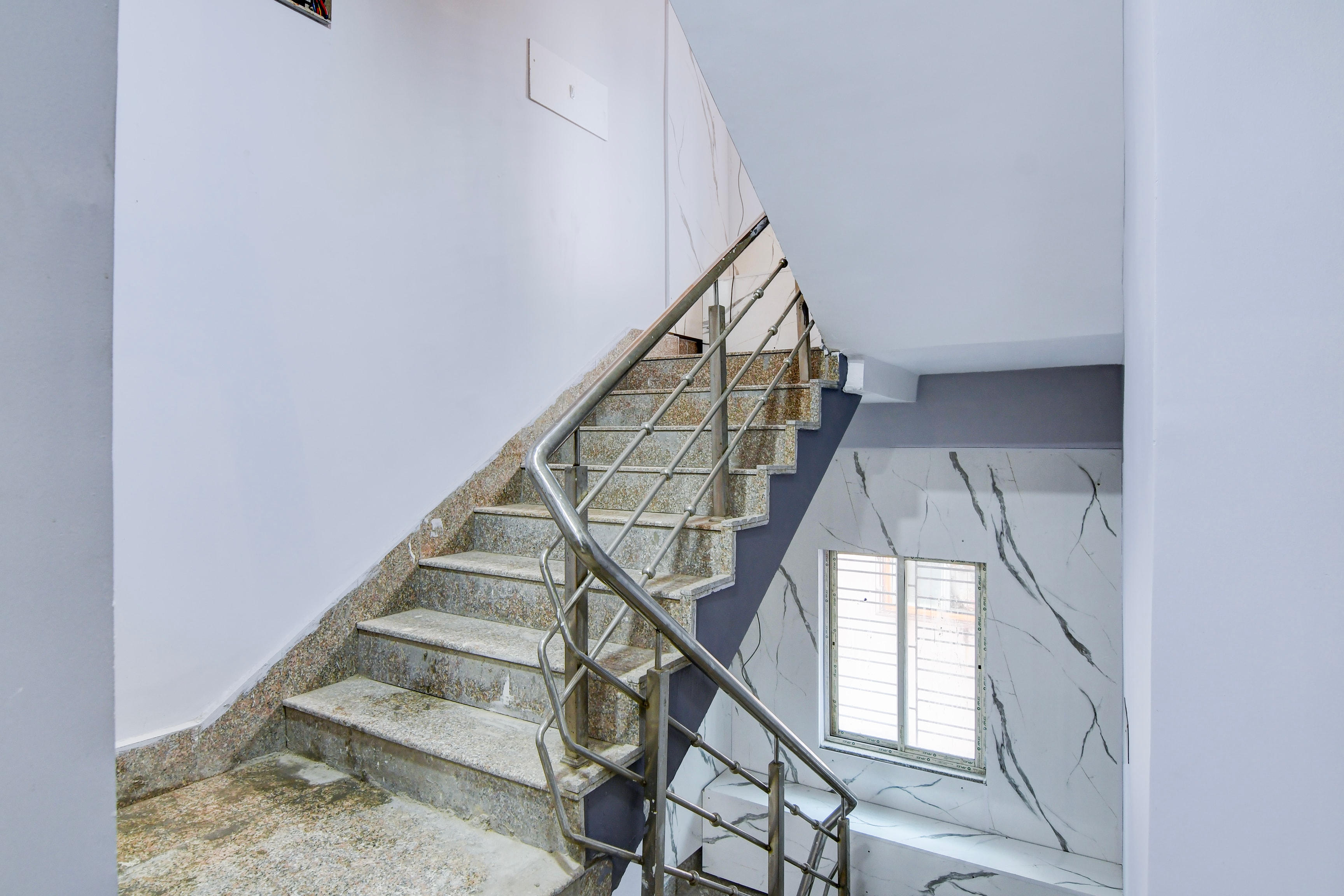 Hotel Dream World - Tap to explore photos