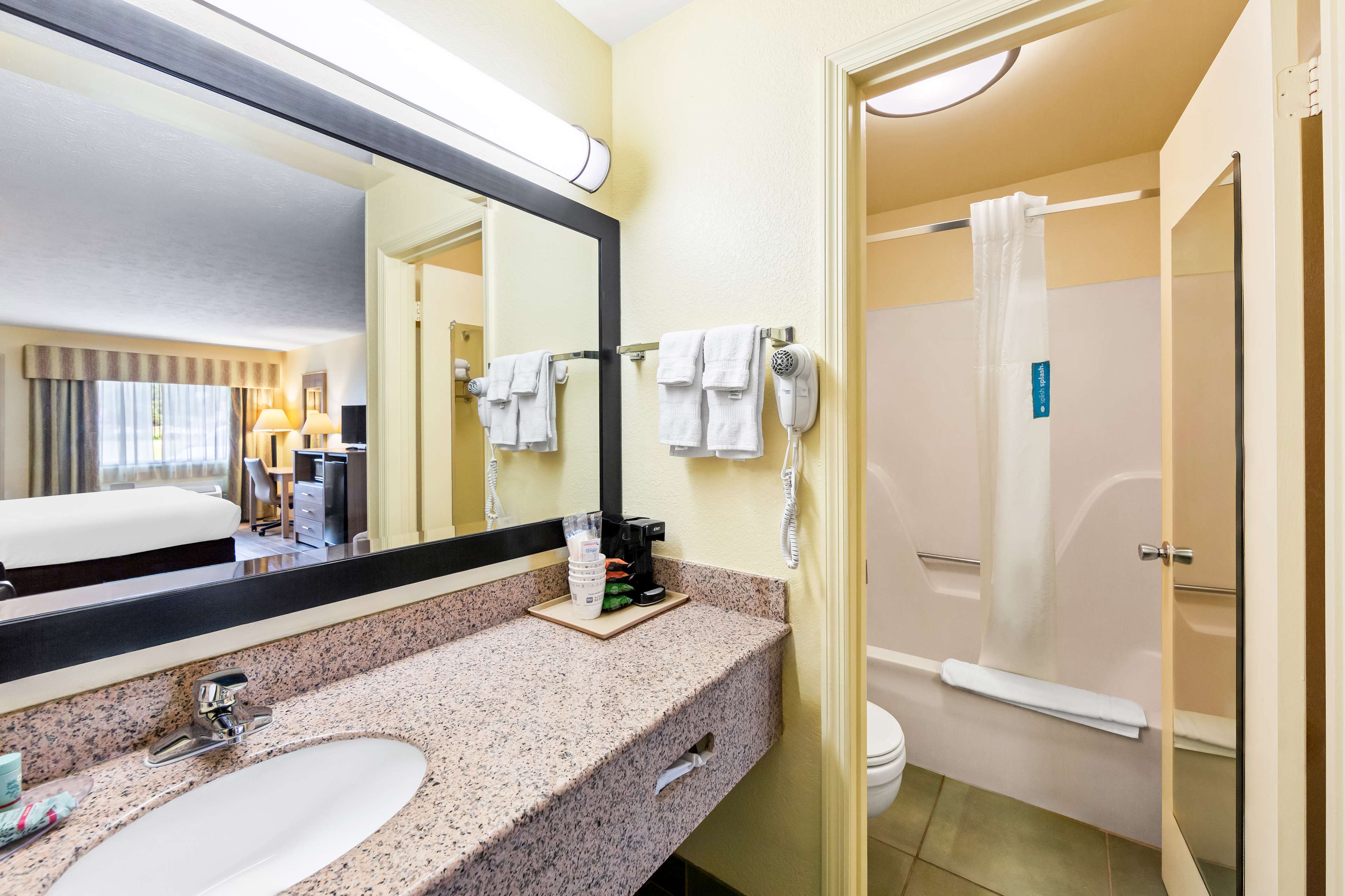 Best Western Dayton - Tap to explore photos