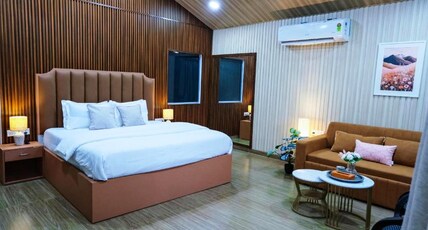 Azure Lakeside Azure Resort A Private Pool Retreat Room Type - Cottage with Private Pool